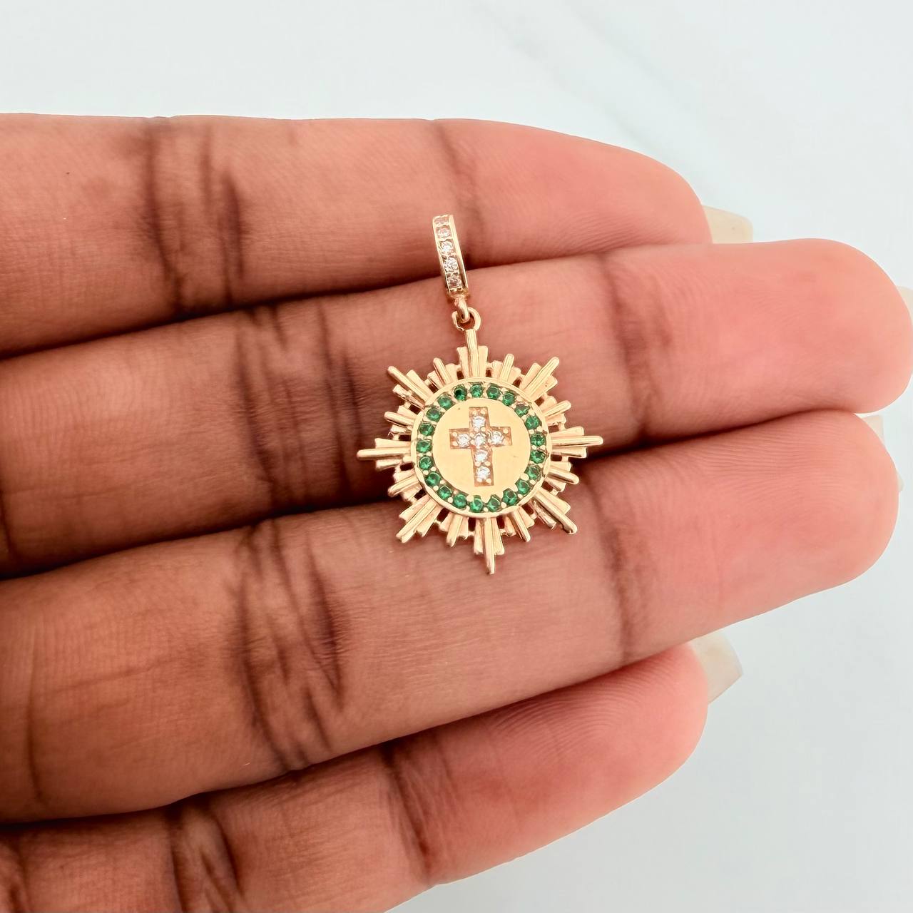 Dije Fragmento Cruz 1.9gr / 1 in / Oro Amarillo 18K $