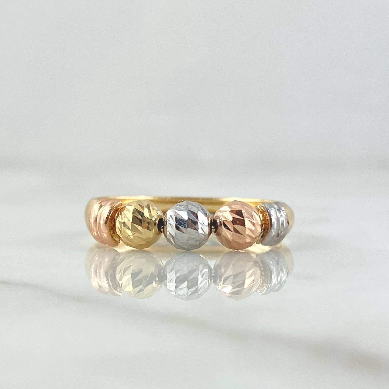 Anillo Trio De Bolas 1.55gr / T7 1/2 / 5mm Bolas Diamantadas Tres Oros 18K