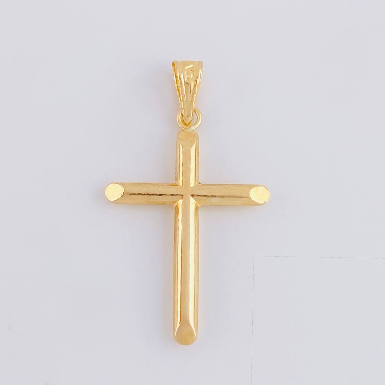 Pendant Cross Flat Tips Plain 0.95g / 1 1/2 in Yellow Gold 18K