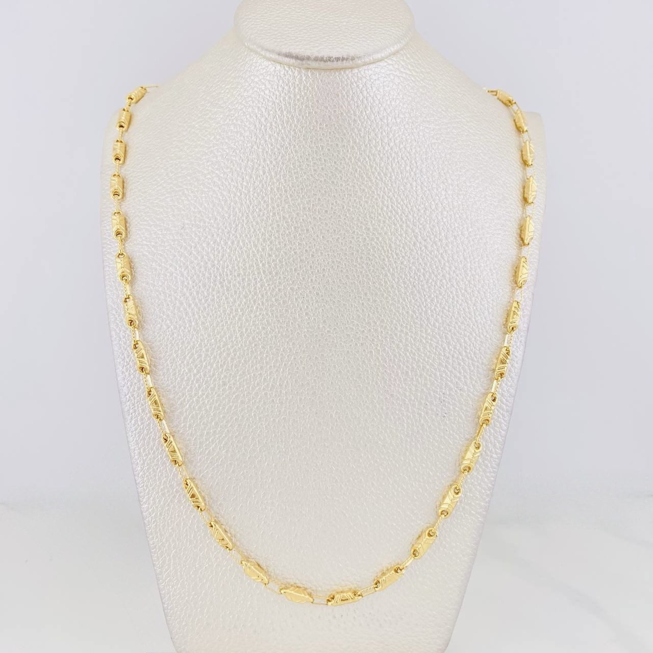 Cadena Eslabón Texturizado 13.85g / 26 in / 3.5mm Oro Amarillo 18K