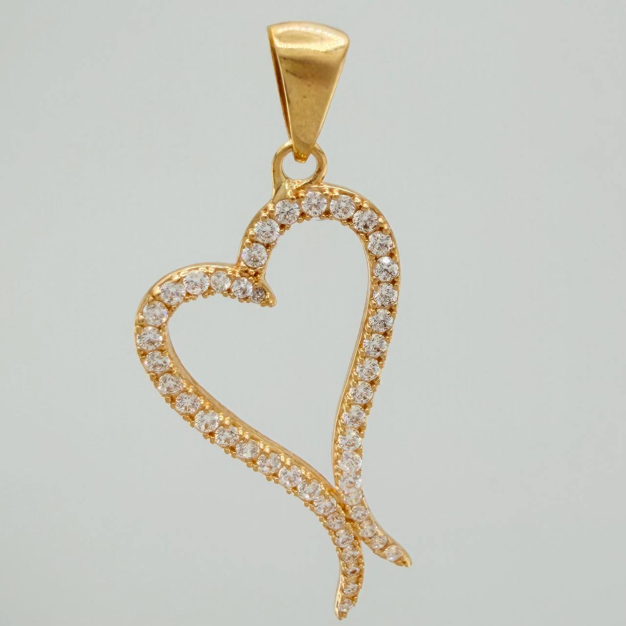 Dije Silueta Corazon 2.55gr / 1 1/2 in / Oro Amarillo 18K $