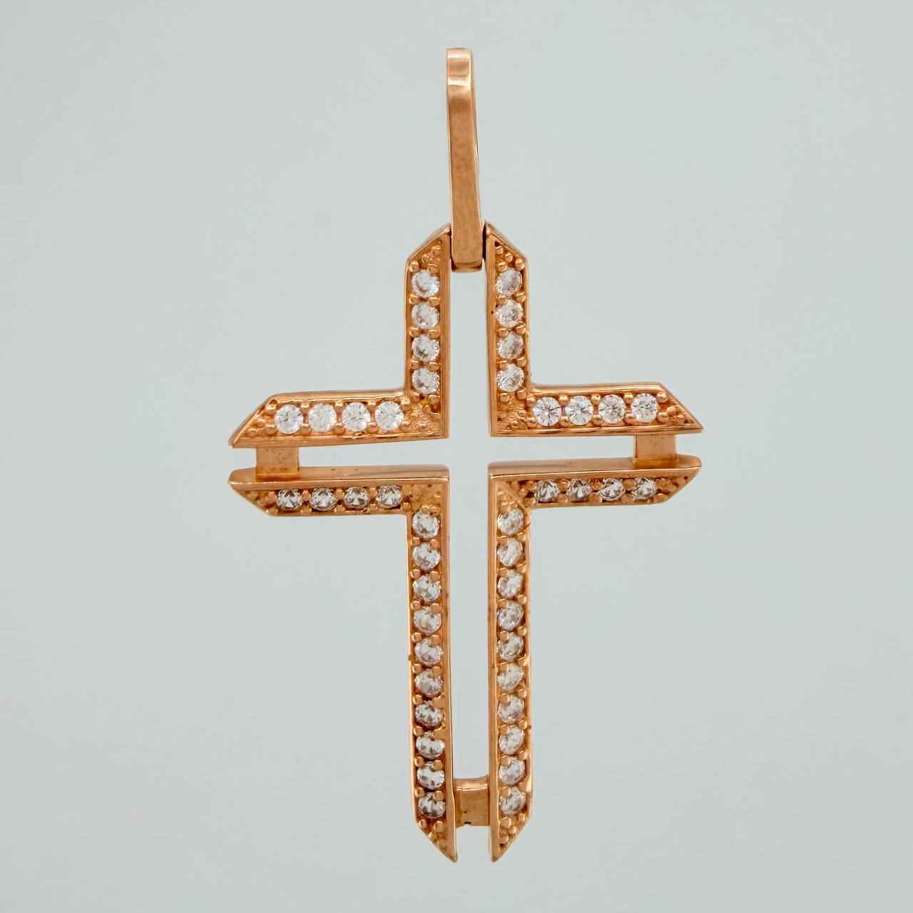 Dije Cruz 5.7gr / 1 3/4 in / Oro Rosa 18K $