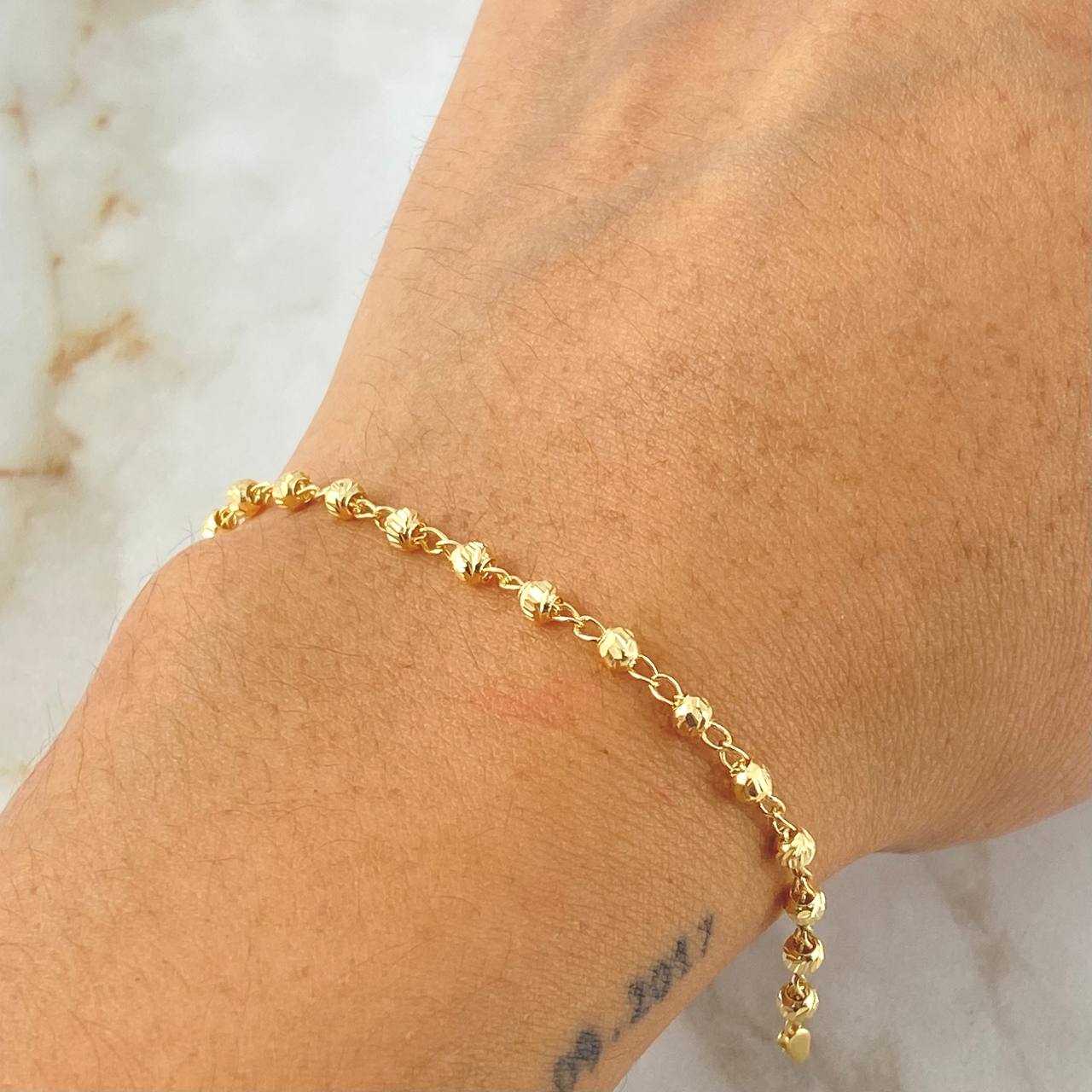 Military Type Bracelet 2.7gr / 7.1in / 18K Gold