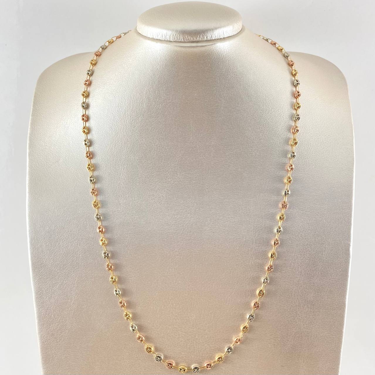 GC Chain 11.8gr / 23.6in / Three 18K Golds