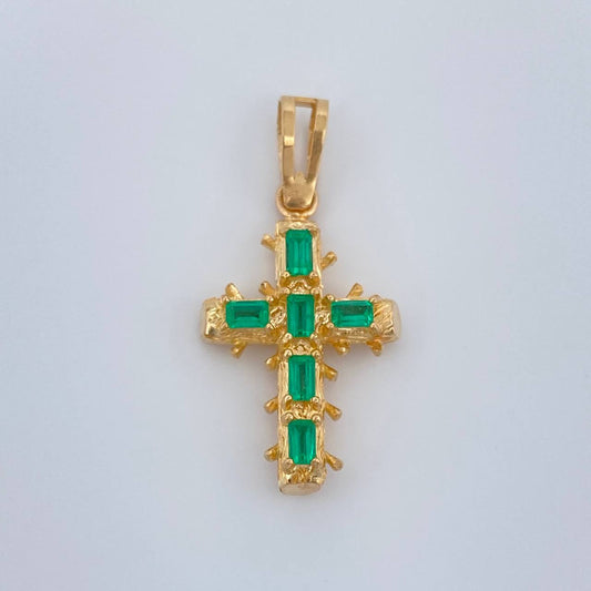 Dije Cruz Barroco Esmeraldas 3.15gr / 1 1/4 in / Oro Amarillo 18K %