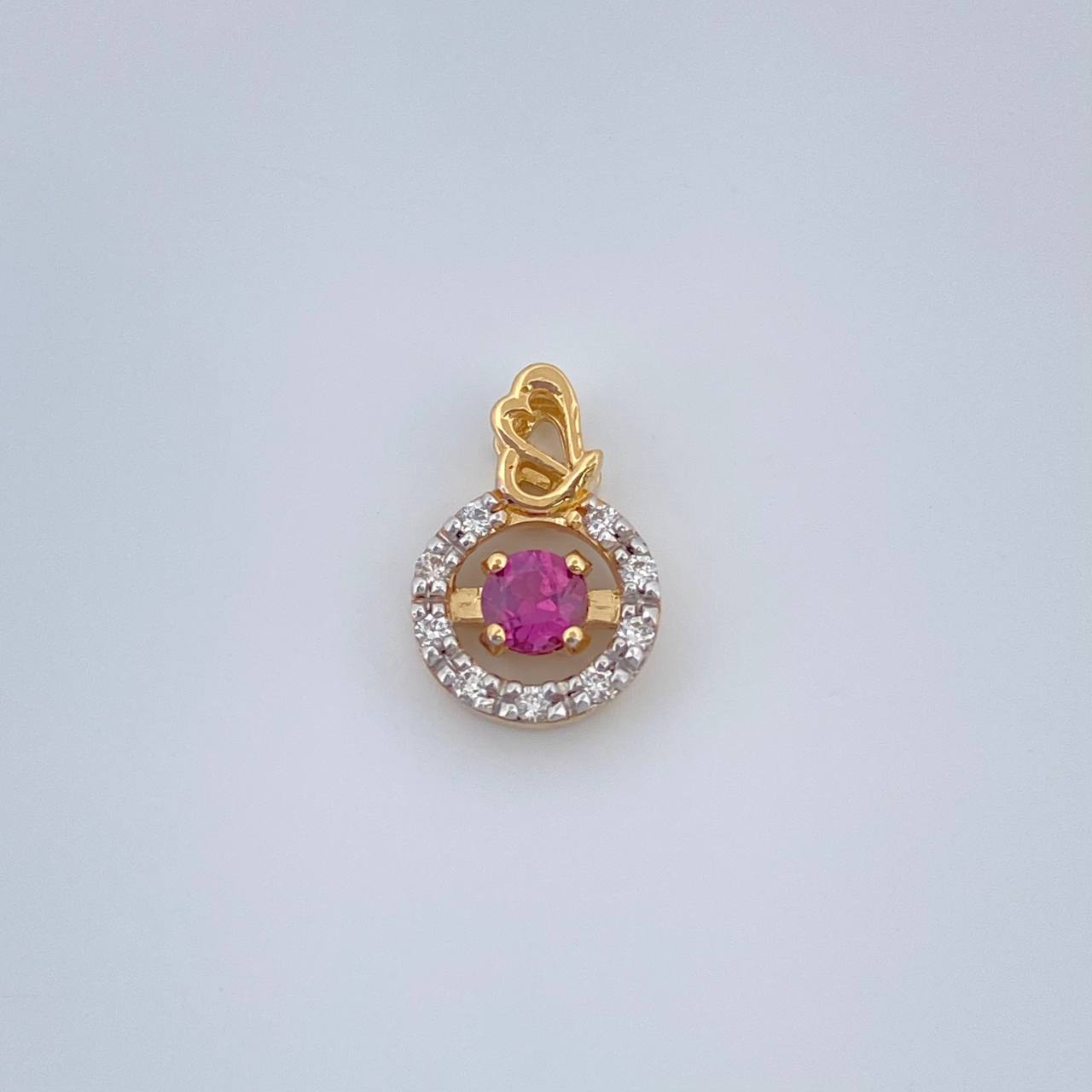 Dije Halo Ruby Diamantes 0.8gr / 1/2 in / Dos Oros Amarillo Blanco 18K %