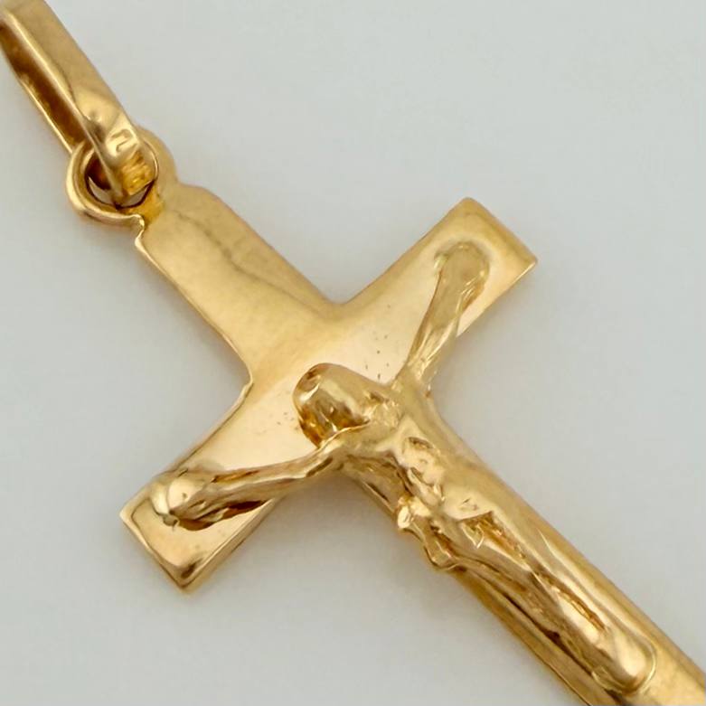 Dije Cruz Cristo 1.15gr / 1 1/4 in / Oro Amarillo 18K $