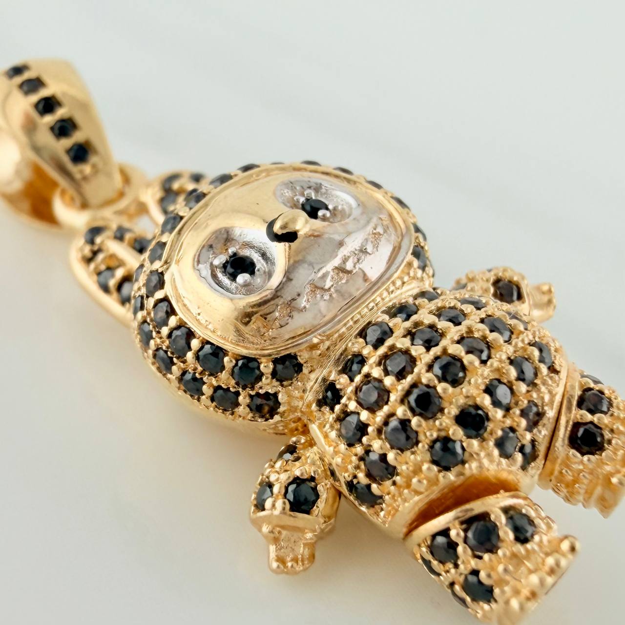 Dije Conejo Sonriente 5.95gr / 1 1/4 in / Dos Oros Amarillo Blanco 18K $