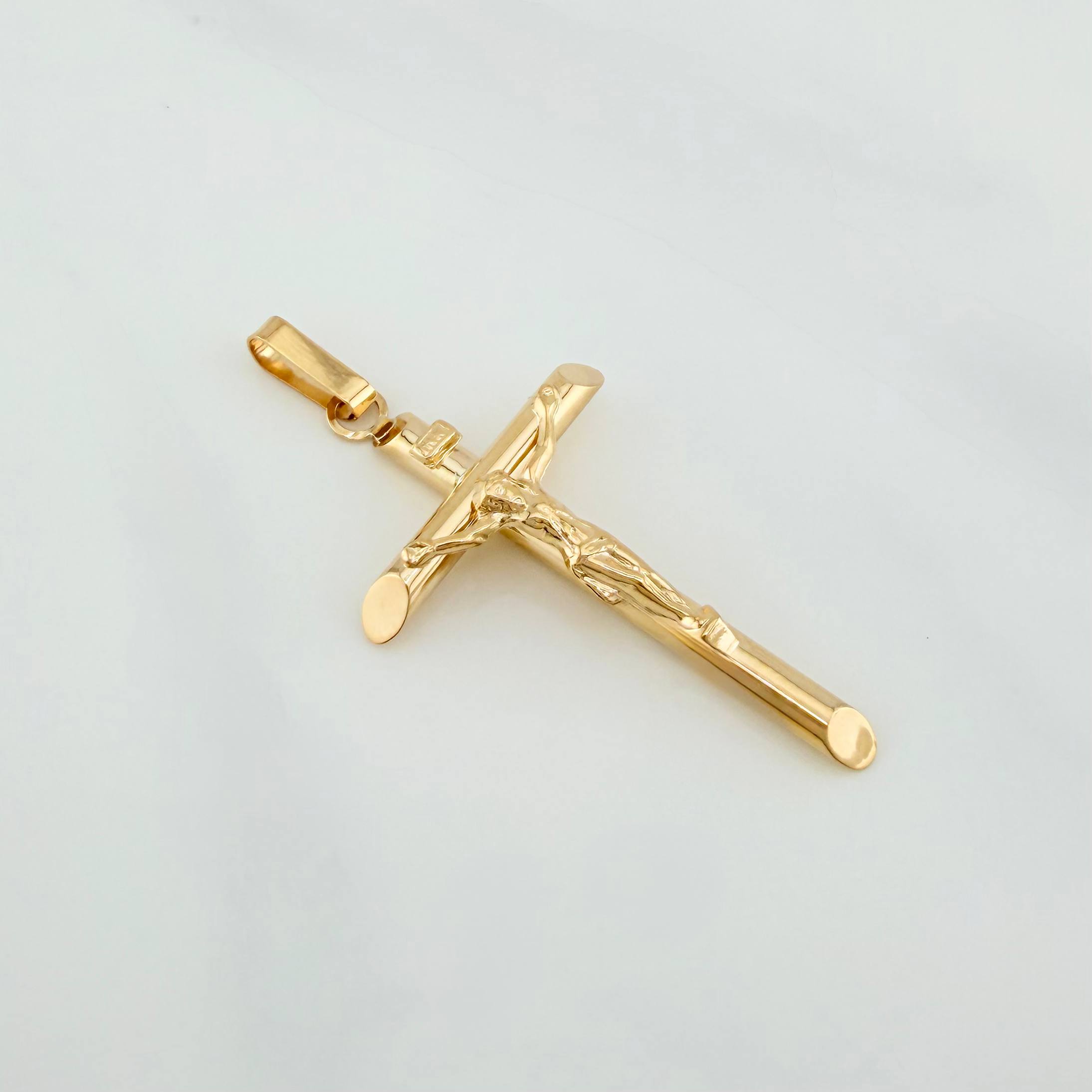 Dije Cruz Cristo Puntas Planas 1.8 g / 1 3/4 in Oro Amarillo 18K
