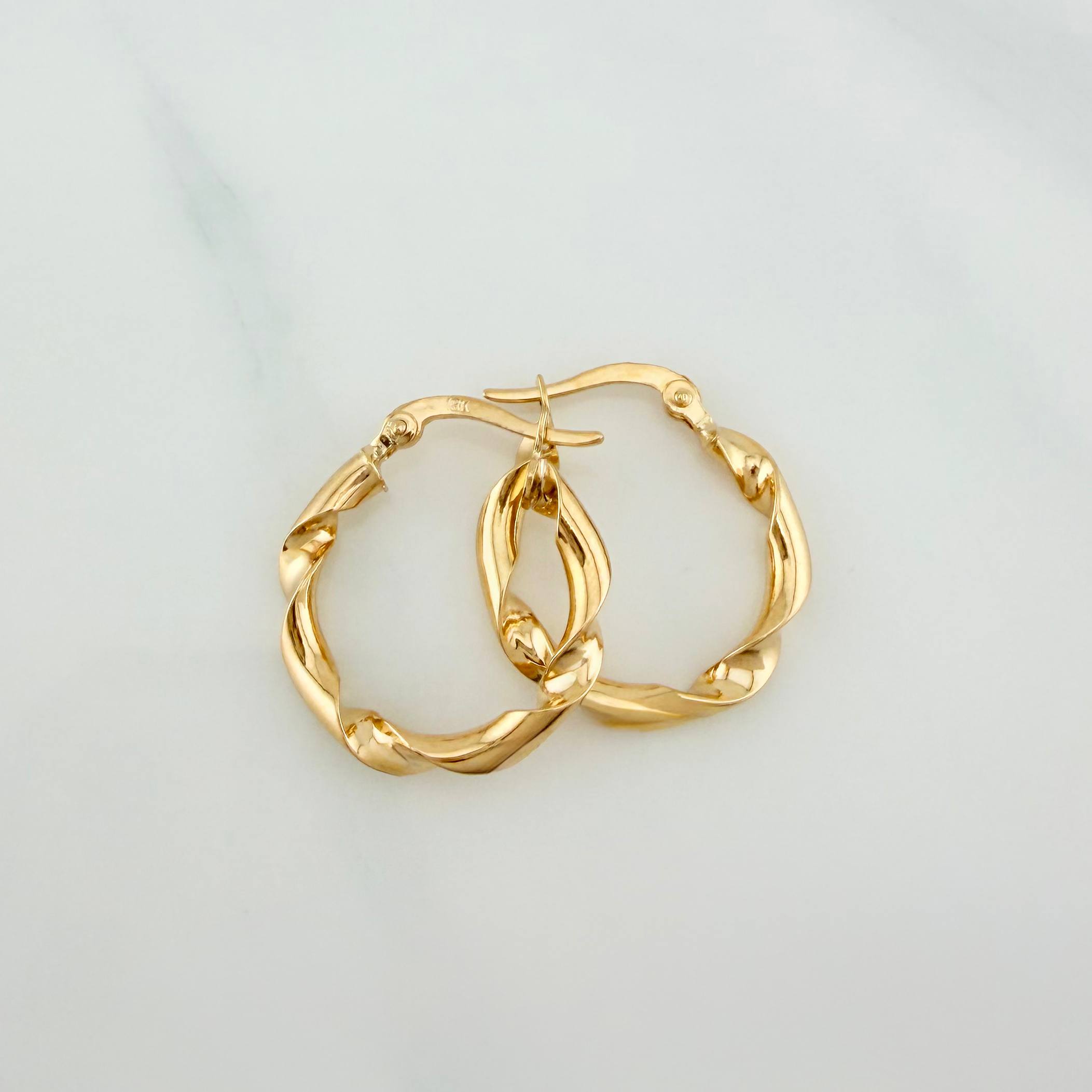 Candongas Demi 1.6 g / 3/4 in Oro Amarillo 18K