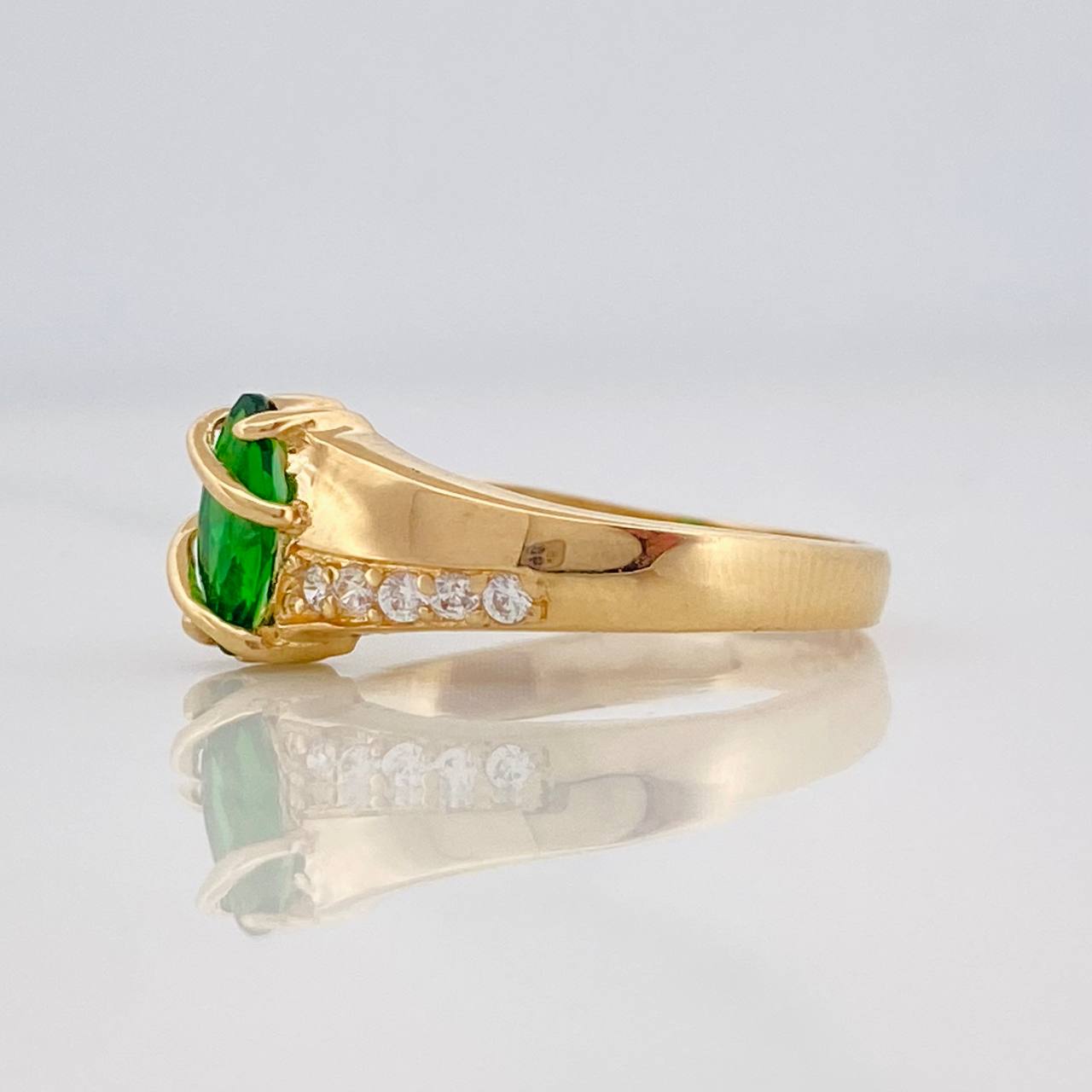 Curved Solitaire Ring 2.55g / T7 3/4 Yellow Gold 18K