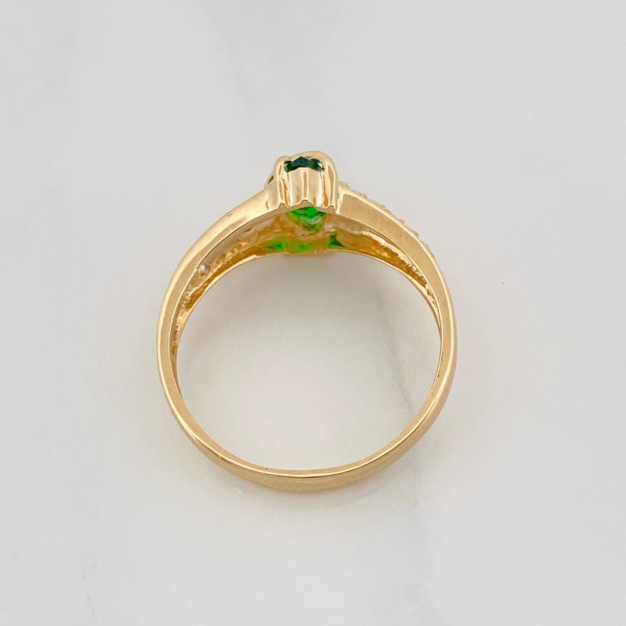 Curved Solitaire Ring 2.55g / T7 3/4 Yellow Gold 18K