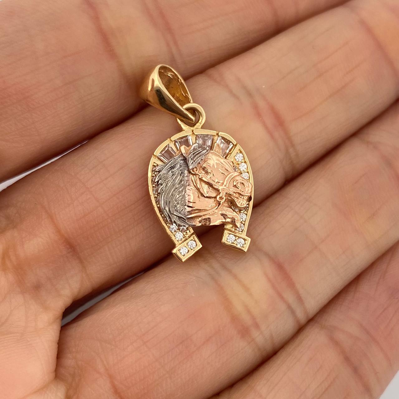 Dije Herradura Caballo 2.45gr / 1 in / Tres Oros 18K %