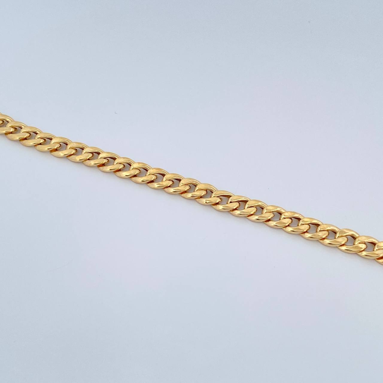 Pulso Cubana 2.55gr / 7 3/4 in / 5.21mm Oro Amarillo +1 18K %