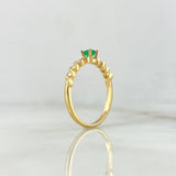 Intertwined Solitaire Ring 2.3gr / Size 7 1/4 / Emerald 18pts - White Diamonds 16pts Yellow Gold (Jewel) ©