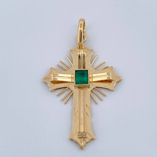 Dije Cruz Plana Esmeralda 2.9gr / 1 1/2 in / Oro Amarillo 18K %