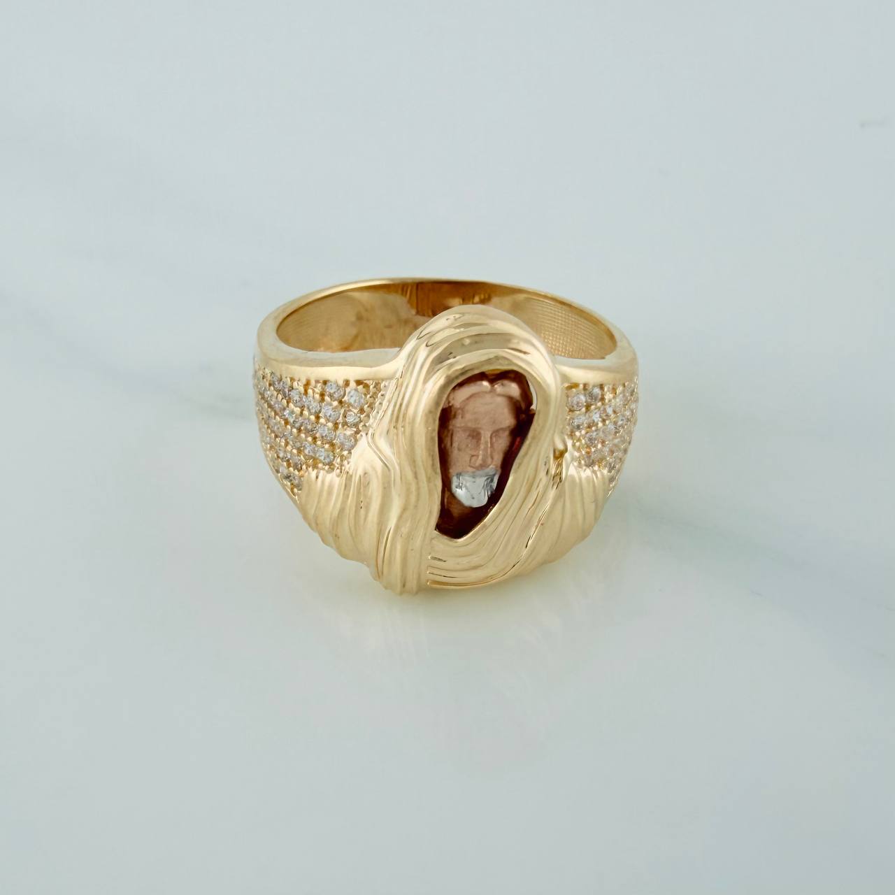 Anillo Rostro Cristo 8.15gr / T10 1/4 / Tres Oros 18K $