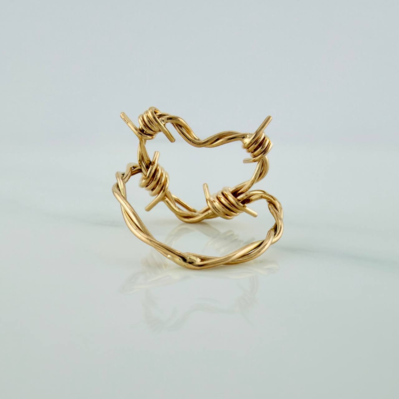 Anillo Corazon Alambrado 2.2gr / T3 1/2 / Oro Amarillo 18K $