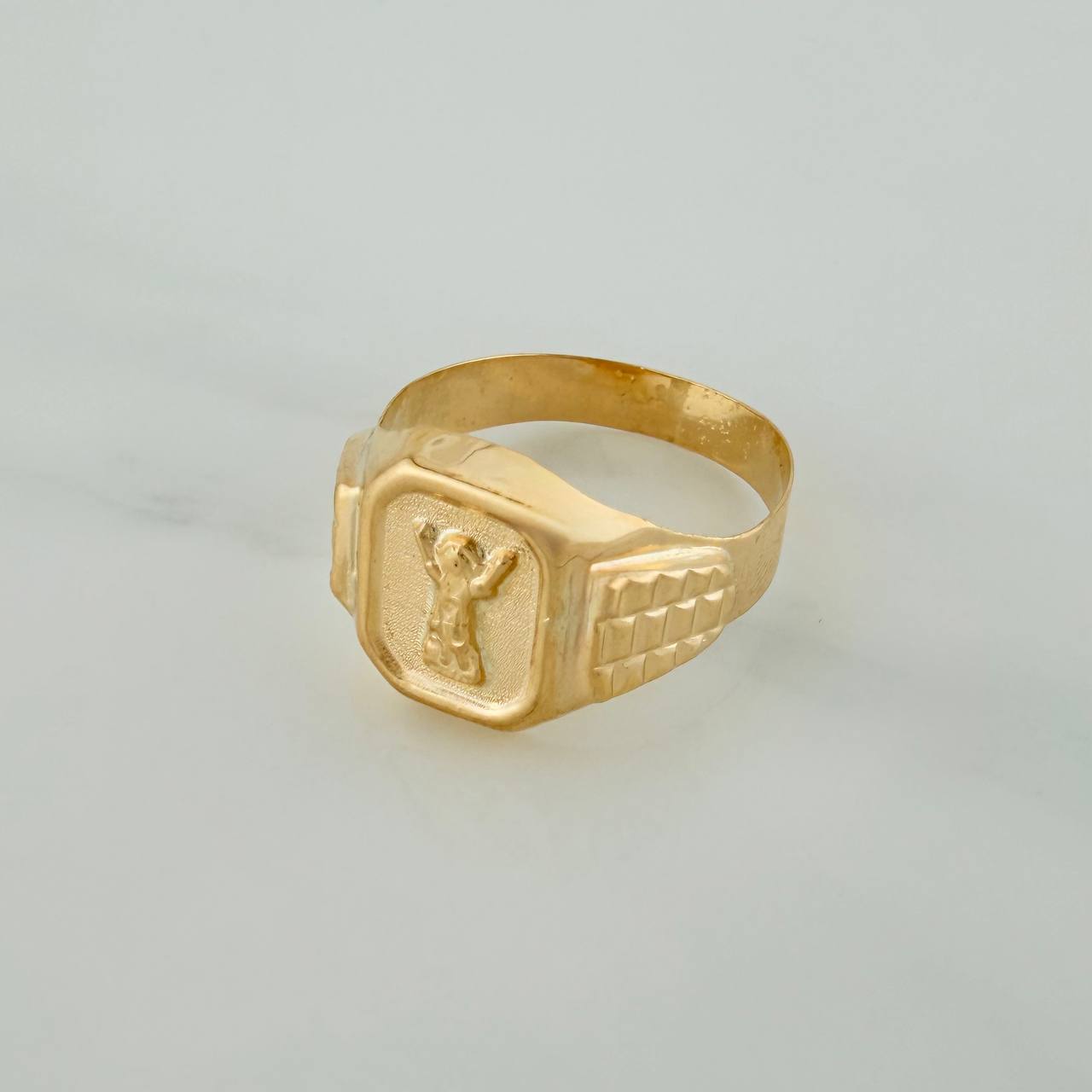 Anillo Divino Niño 3.7gr / T11 1/4 / Oro Amarillo 18K $
