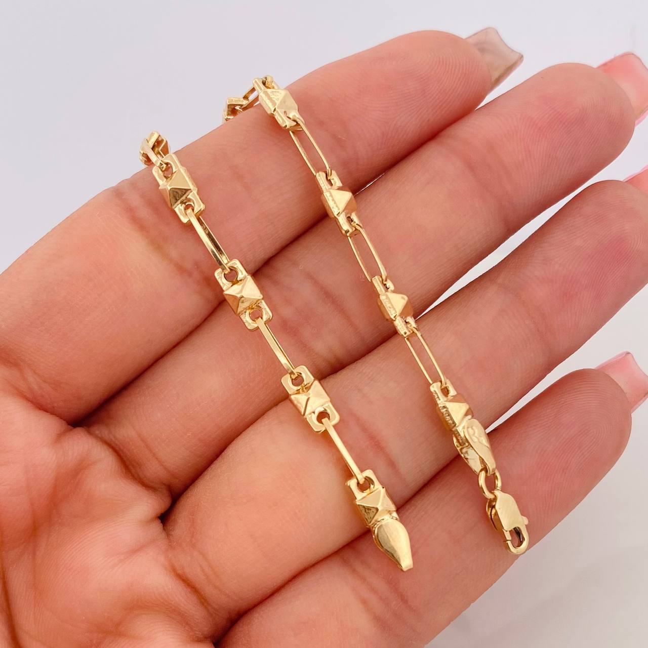 Pulso Rustica Rombo 3.75g / 8 1/4 in / 4.31mm Oro Amarillo 18K