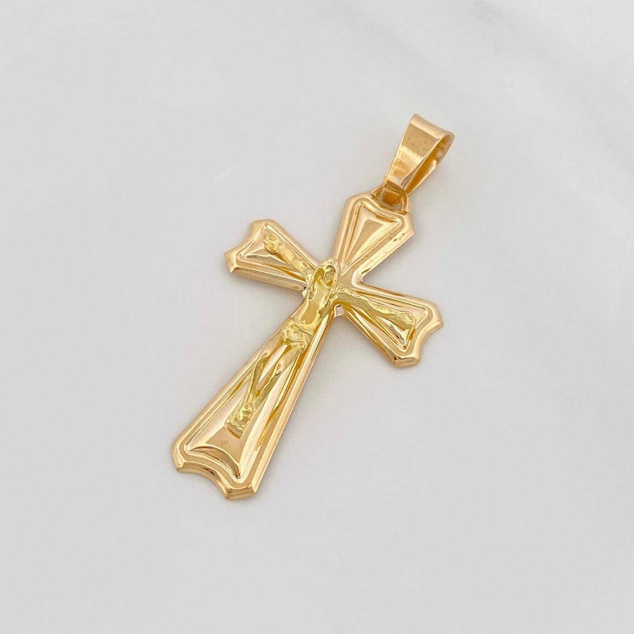 Dije Cruz Cristo 3.35g / 1 1/2 in Oro Amarillo 18K
