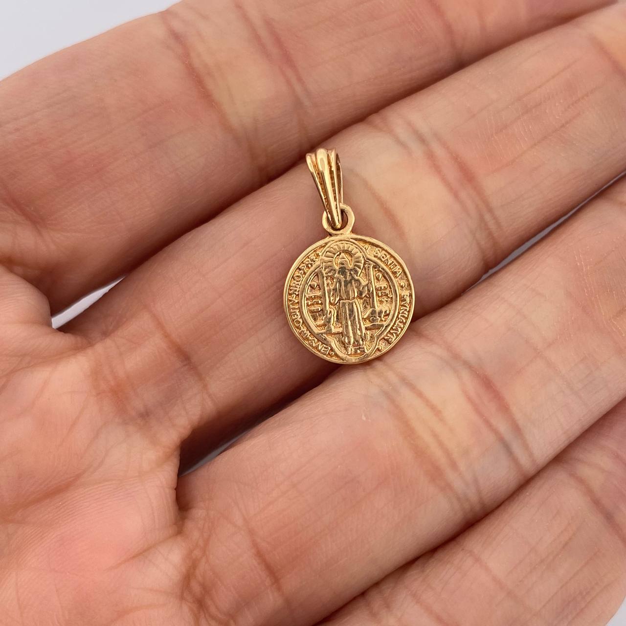 Dije San Benito 1.65gr / 3/4 in / Oro Amarillo 18K $