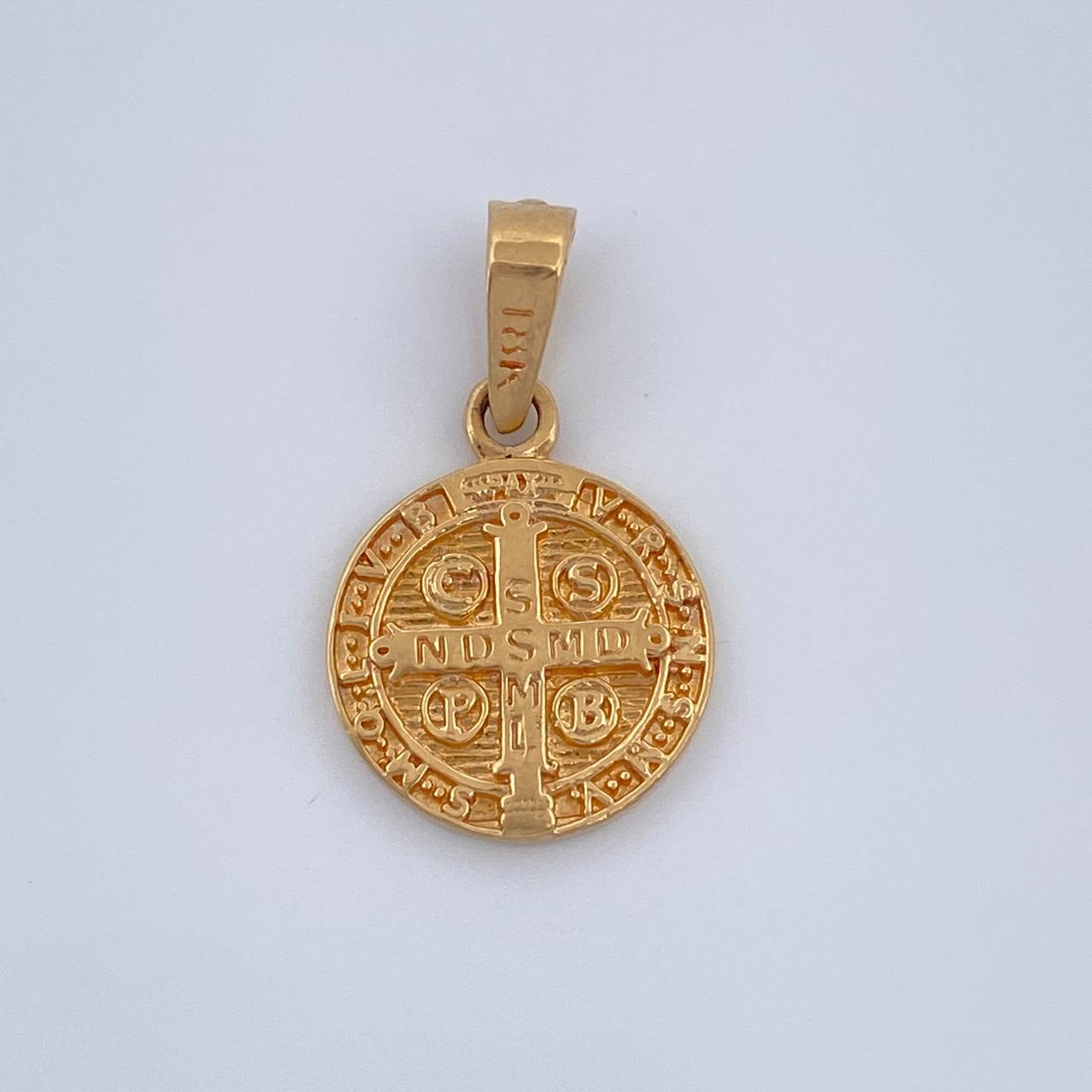 Dije San Benito 1.65gr / 3/4 in / Oro Amarillo 18K $