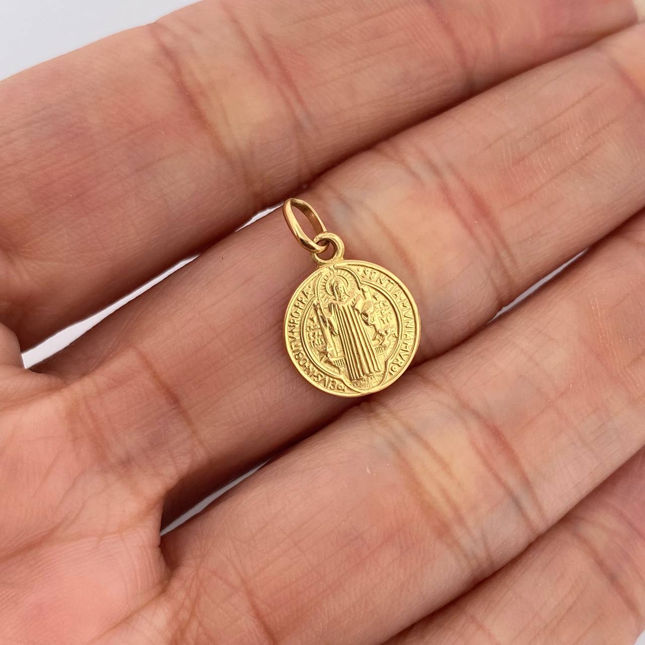 Dije San Benito 1.5gr / 3/4 in / Oro Amarillo 18K $