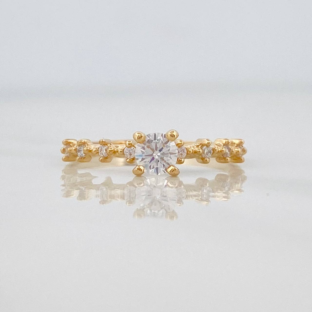 Churumbela Solitaire Ring 1.45g / T6 Yellow Gold 18K
