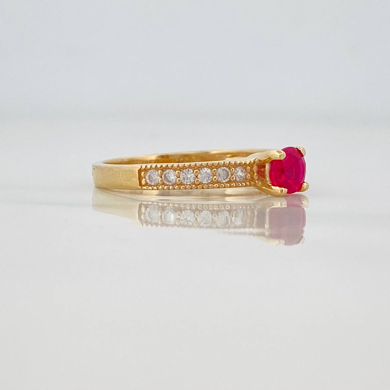 Churumbela Solitaire Ring 2.5g / T7 Yellow Gold 18K