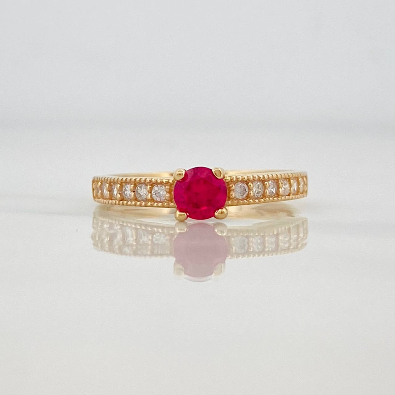 Churumbela Solitaire Ring 2.5g / T7 Yellow Gold 18K