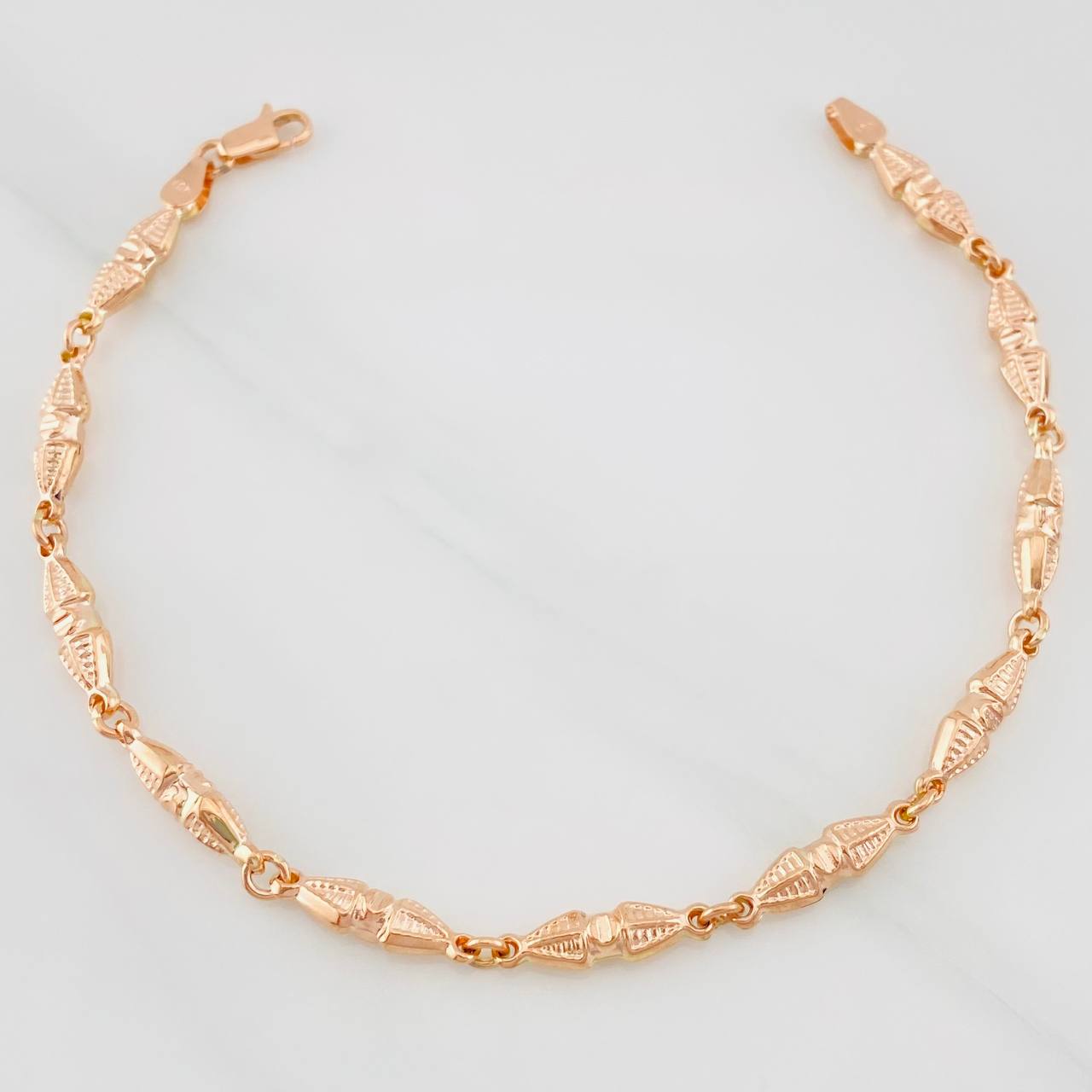 Rustic Dubai Bracelet 5.2g / 8 in / 4.32mm Rose Gold 18K