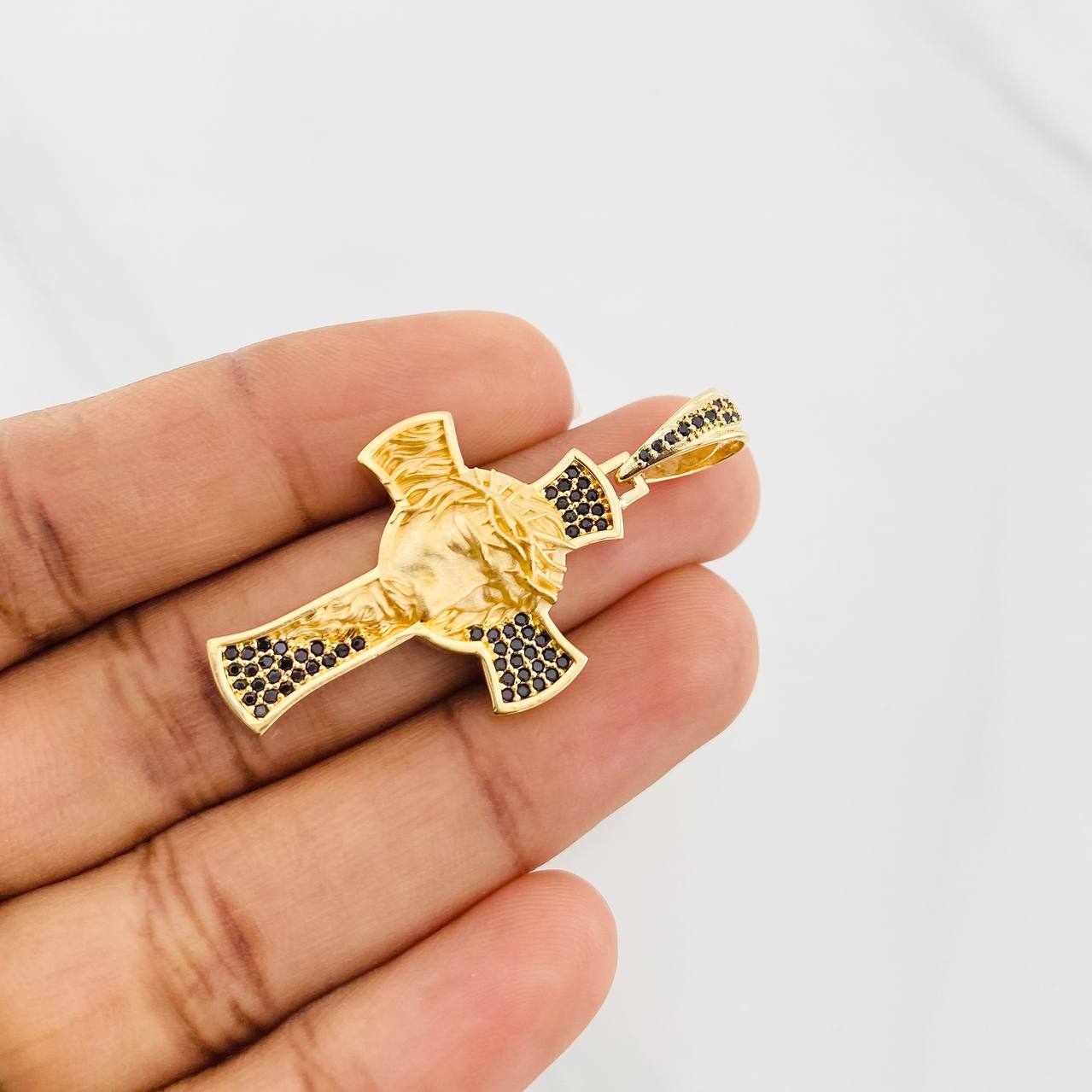 Dije Cruz Rostro de Cristo 6.65g / 1 3/4 in Oro Amarillo 18K
