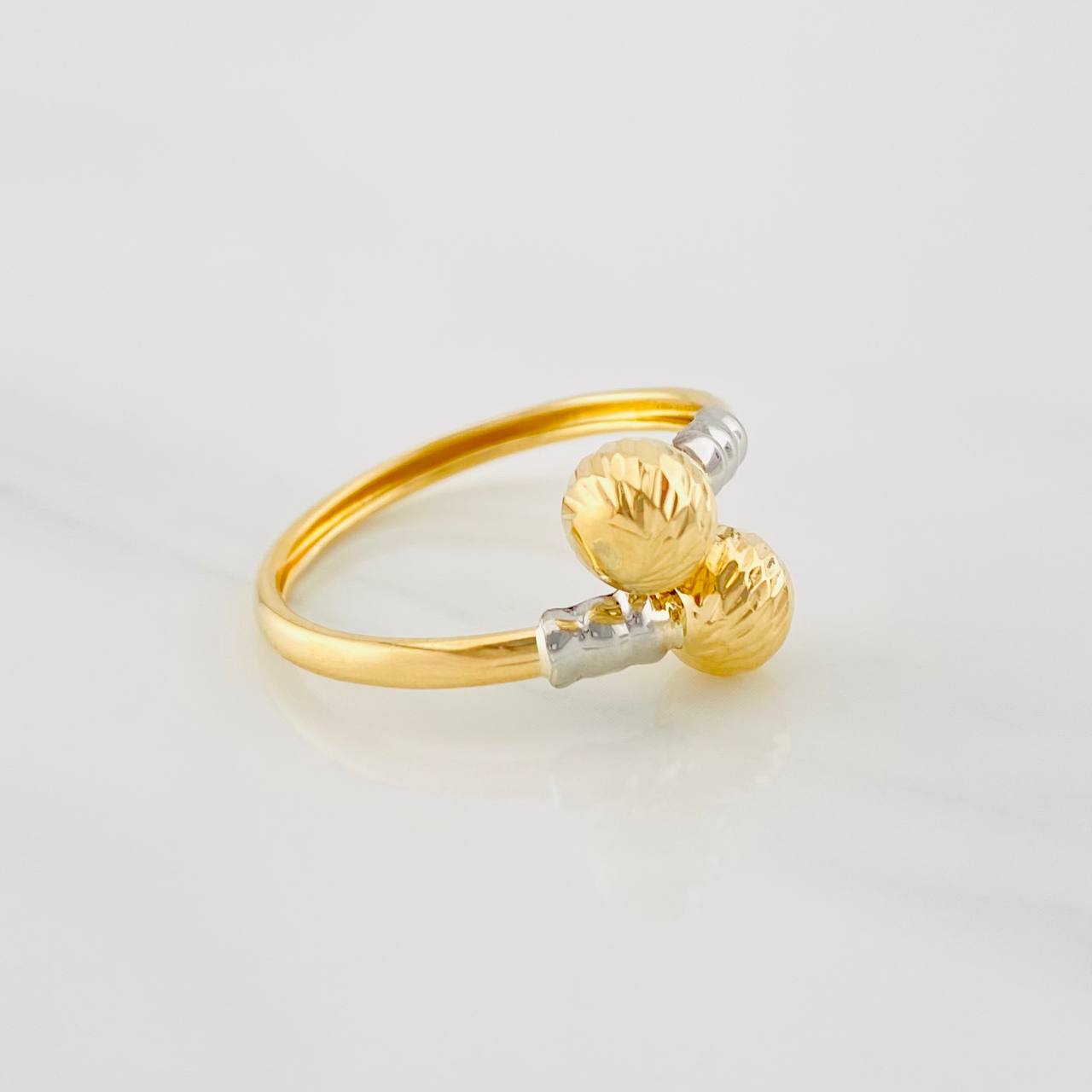 Anillo Tu y Yo 1.5g / T8 3/4 Dos Oros Amarillo Blanco 18K