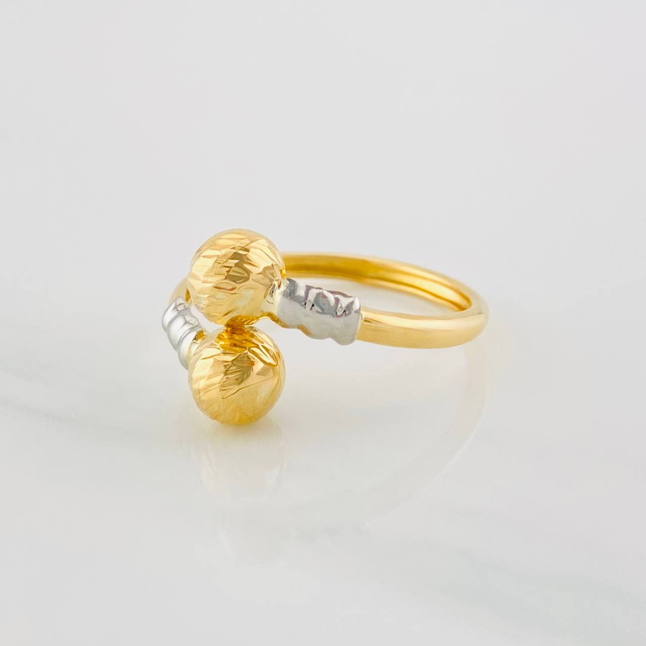 Anillo Tu y Yo 1.5g / T8 1/2 Dos Oros Amarillo Blanco 18K