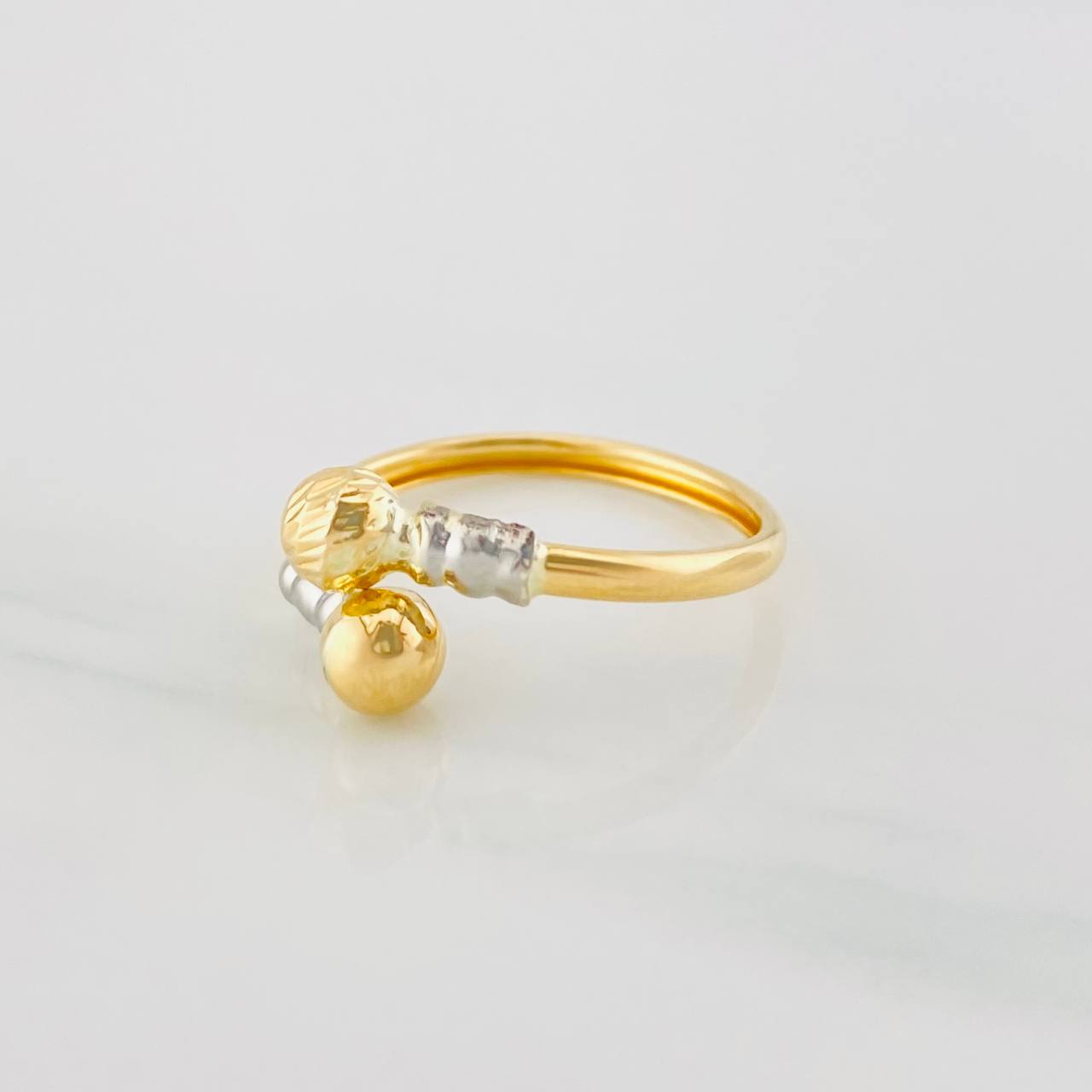 Anillo Tu y Yo 1.3g / T7 1/2 Dos Oros Amarillo Blanco 18K