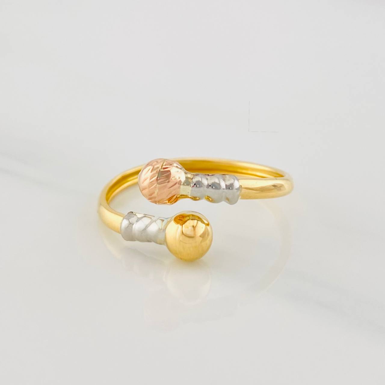 Anillo Tu y Yo 1.35g / T9 1/4 Tres Oros 18K