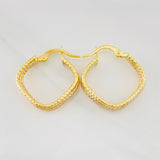 Hoop Earrings Dona 1.8g / 3/4 in Three Golds 18K