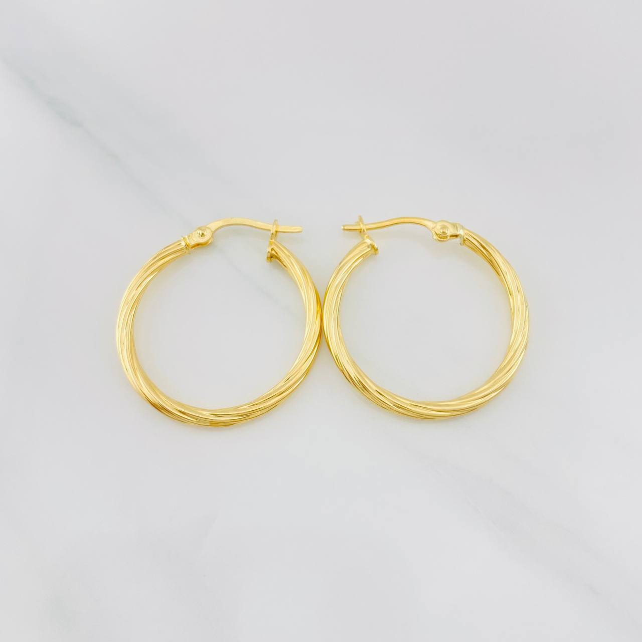 Candongas Mary 1.45g / 1 in Oro Amarillo 18K