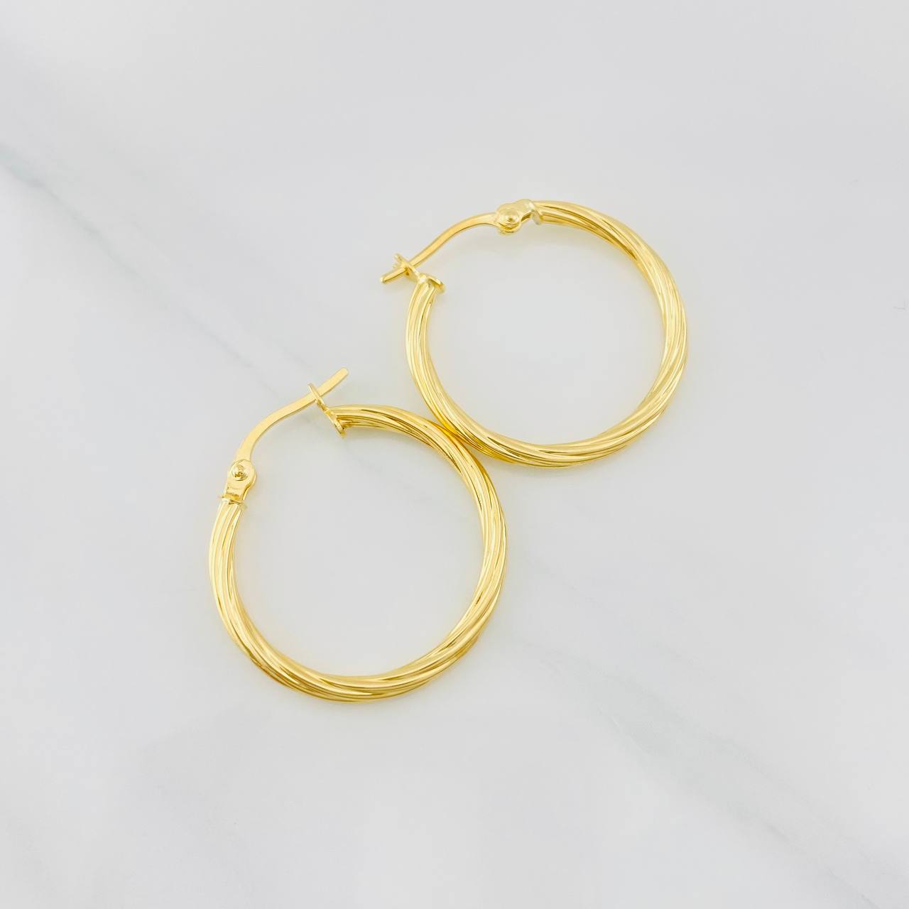 Candongas Mary 1.45g / 1 in Oro Amarillo 18K