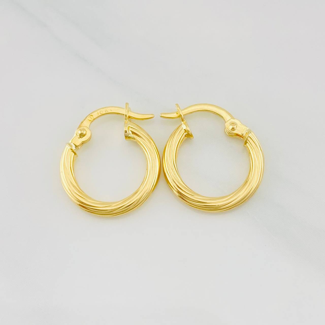 Candongas Mary 1.05g / 1/2 in Oro Amarillo 18K