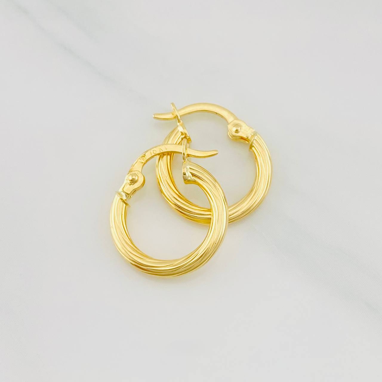 Candongas Mary 1.05g / 1/2 in Oro Amarillo 18K