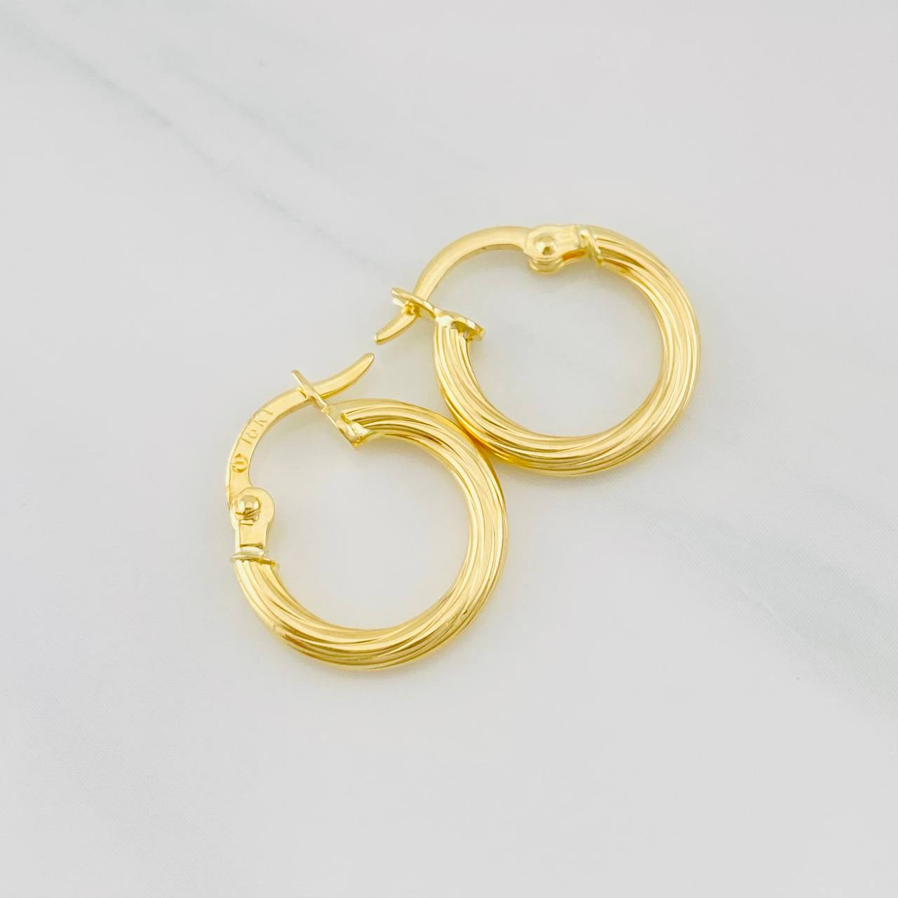 Candongas Mary 1.05g / 1/2 in Oro Amarillo 18K