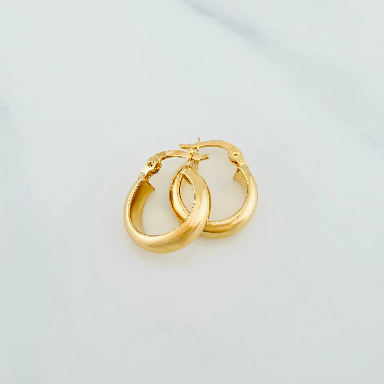 Candongas Nati 1.6 g / 3/4 in Oro Amarillo 18K