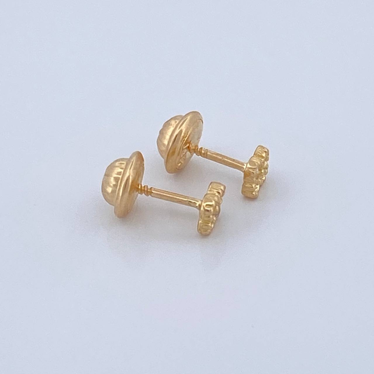 Clover Stud Earrings 0.6gr / 3.77mm 18K Yellow Gold &