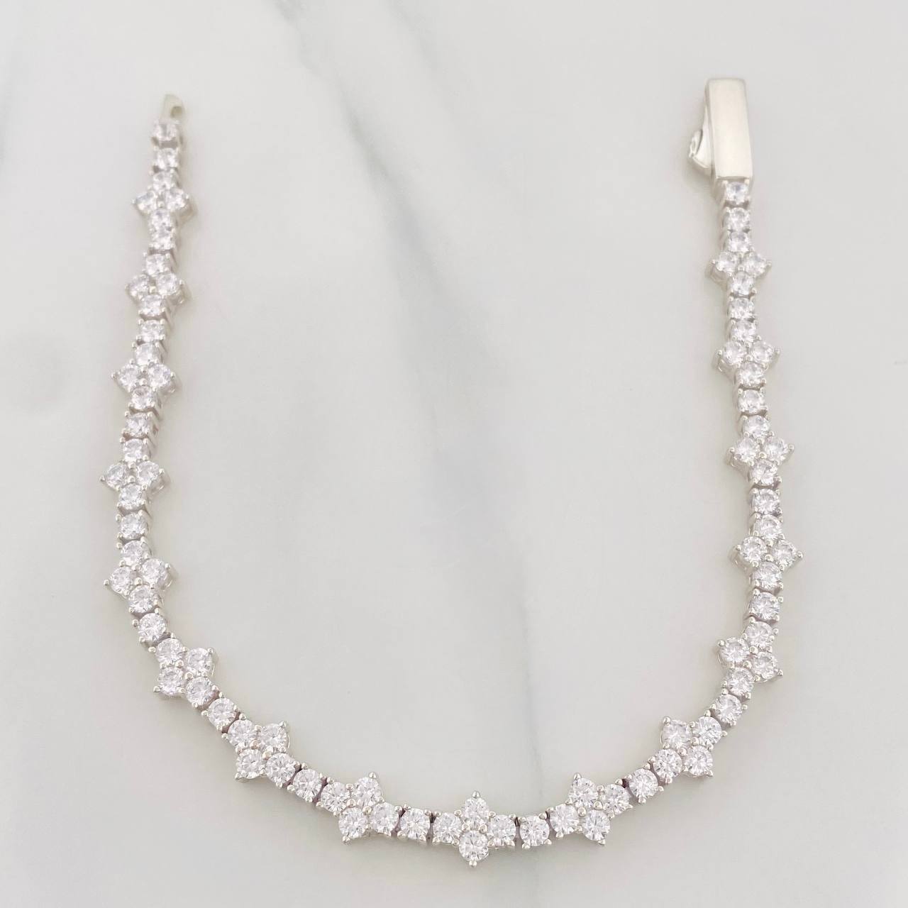 Pulso Flores 10.55 g / 7 1/2 in / 6.6 mm Plata 925