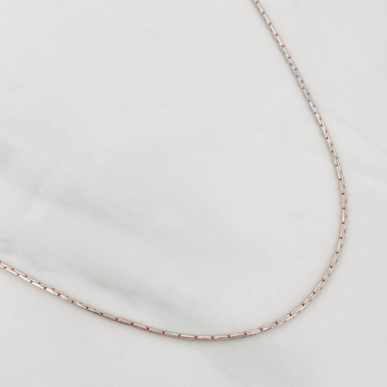 Cadena Veneciana By Color 5.70g / 24 in / 1.27mm Dos Oros Blanco Rosa 18K