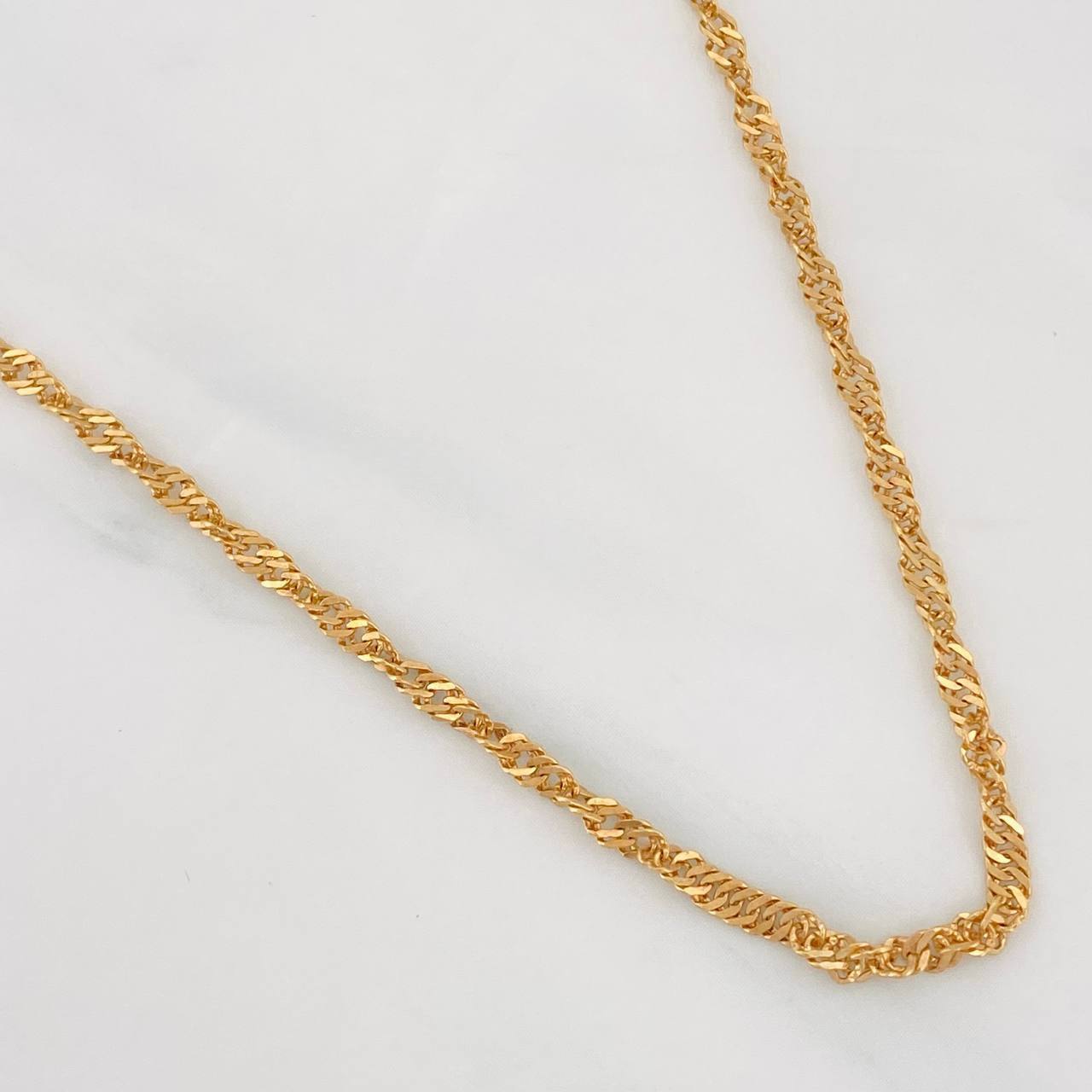 Singapore Chain 7.05g / 24 in / 2.35mm Yellow Gold 18K