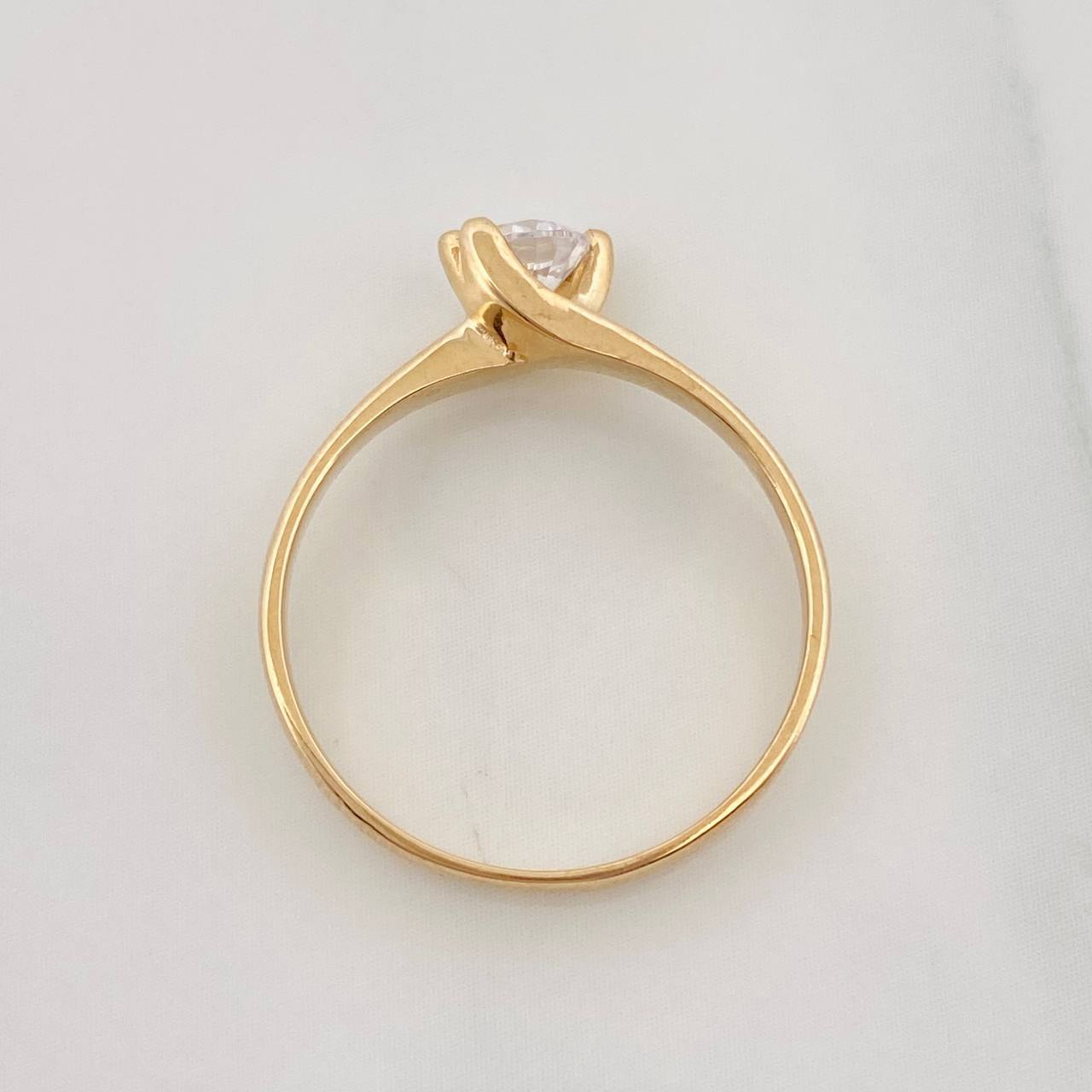 Anillo Solitario 2.25g / T6 1/4 Oro Amarillo 18K
