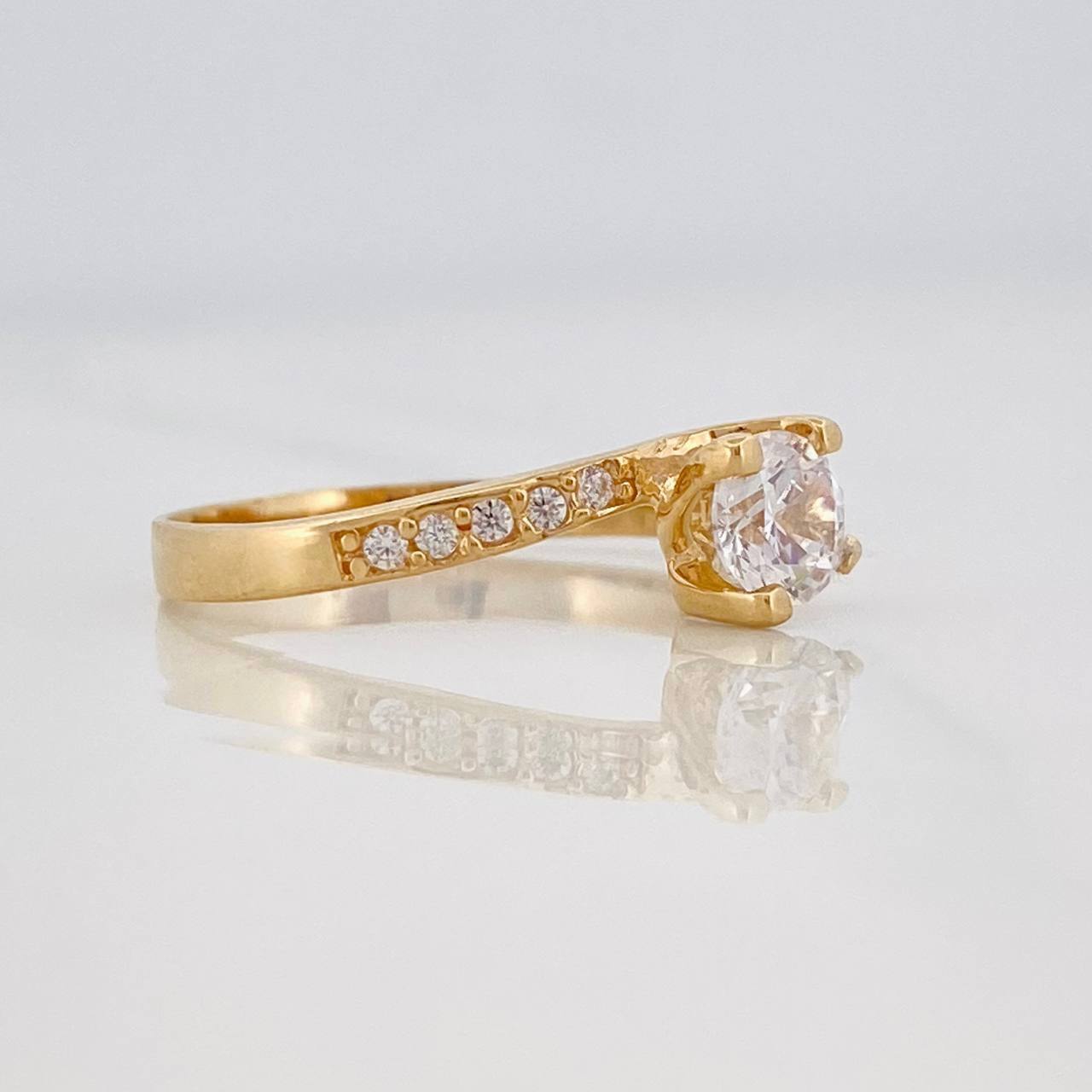 Anillo Solitario 1.8g / T6 1/4 Oro Amarillo 18K